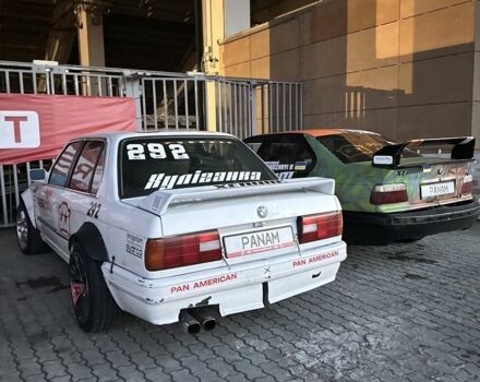 Білий БМВ 3 Серія, об'ємом двигуна 2 л та пробігом 999 тис. км за 5500 $, фото 3 на Automoto.ua