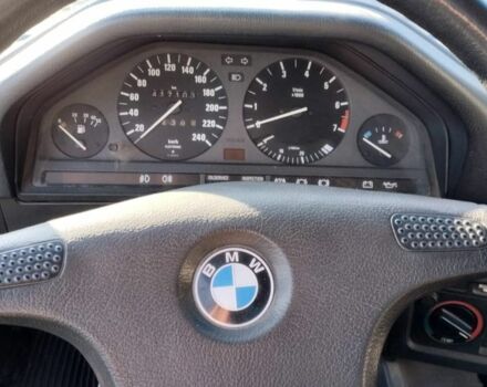 Белый БМВ 3 Серия, объемом двигателя 1.8 л и пробегом 400 тыс. км за 999 $, фото 3 на Automoto.ua