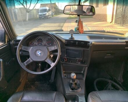 Белый БМВ 3 Серия, объемом двигателя 1.8 л и пробегом 250 тыс. км за 1100 $, фото 6 на Automoto.ua