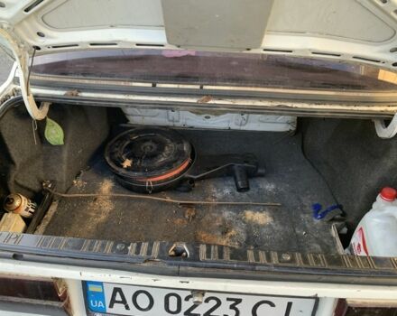 Белый БМВ 3 Серия, объемом двигателя 1.8 л и пробегом 250 тыс. км за 1100 $, фото 4 на Automoto.ua