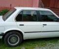 Белый БМВ 3 Серия, объемом двигателя 0 л и пробегом 318 тыс. км за 2500 $, фото 3 на Automoto.ua