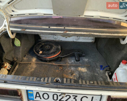 Белый БМВ 3 Серия, объемом двигателя 1.75 л и пробегом 250 тыс. км за 1100 $, фото 4 на Automoto.ua