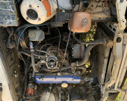 Белый БМВ 3 Серия, объемом двигателя 1.75 л и пробегом 250 тыс. км за 1100 $, фото 5 на Automoto.ua