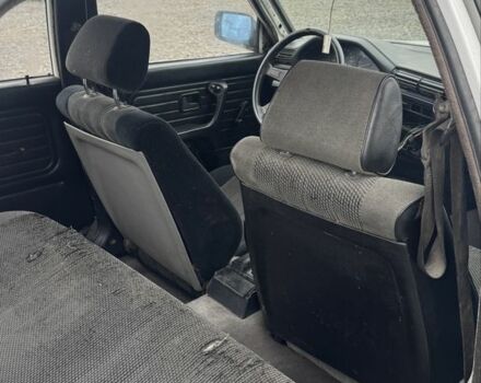 Белый БМВ 3 Серия, объемом двигателя 1.8 л и пробегом 100 тыс. км за 1500 $, фото 8 на Automoto.ua