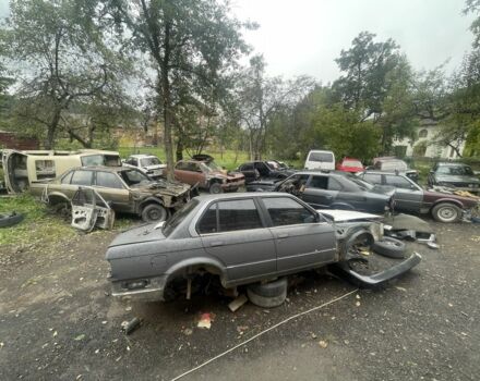 Білий БМВ 3 Серія, об'ємом двигуна 1.8 л та пробігом 100 тис. км за 499 $, фото 11 на Automoto.ua