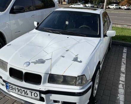 Белый БМВ 3 Серия, объемом двигателя 1.8 л и пробегом 200 тыс. км за 2700 $, фото 7 на Automoto.ua