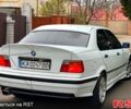 Белый БМВ 3 Серия, объемом двигателя 18 л и пробегом 350 тыс. км за 2580 $, фото 2 на Automoto.ua