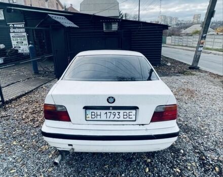 Белый БМВ 3 Серия, объемом двигателя 1.6 л и пробегом 160 тыс. км за 450 $, фото 2 на Automoto.ua