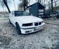 Белый БМВ 3 Серия, объемом двигателя 1.6 л и пробегом 160 тыс. км за 450 $, фото 3 на Automoto.ua