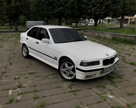 Білий БМВ 3 Серія, об'ємом двигуна 2 л та пробігом 345 тис. км за 1600 $, фото 2 на Automoto.ua