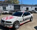 Белый БМВ 3 Серия, объемом двигателя 1.8 л и пробегом 150 тыс. км за 14990 $, фото 1 на Automoto.ua