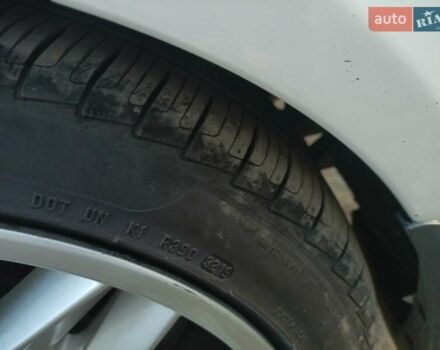 Белый БМВ 3 Серия, объемом двигателя 3 л и пробегом 295 тыс. км за 9700 $, фото 3 на Automoto.ua