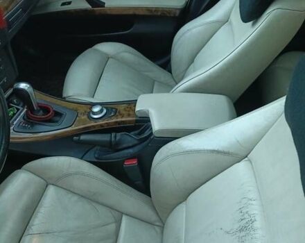 Белый БМВ 3 Серия, объемом двигателя 3 л и пробегом 295 тыс. км за 9700 $, фото 12 на Automoto.ua