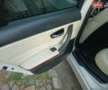Белый БМВ 3 Серия, объемом двигателя 3 л и пробегом 295 тыс. км за 9700 $, фото 9 на Automoto.ua