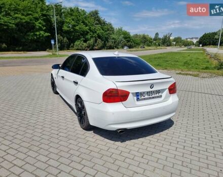 Белый БМВ 3 Серия, объемом двигателя 2 л и пробегом 165 тыс. км за 6989 $, фото 6 на Automoto.ua