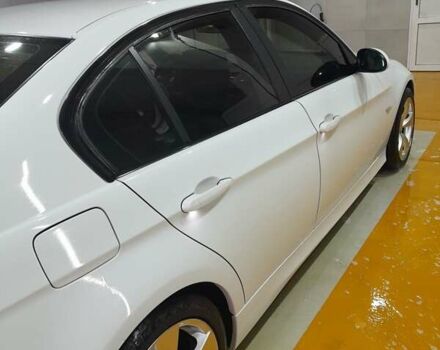 Белый БМВ 3 Серия, объемом двигателя 2.5 л и пробегом 213 тыс. км за 11000 $, фото 86 на Automoto.ua