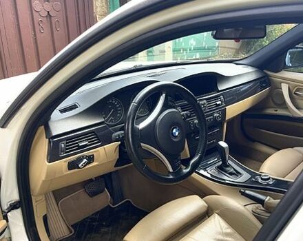Белый БМВ 3 Серия, объемом двигателя 2 л и пробегом 210 тыс. км за 8900 $, фото 2 на Automoto.ua