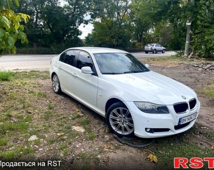 Белый БМВ 3 Серия, объемом двигателя 2 л и пробегом 210 тыс. км за 8900 $, фото 1 на Automoto.ua