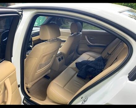 Белый БМВ 3 Серия, объемом двигателя 2 л и пробегом 210 тыс. км за 8900 $, фото 4 на Automoto.ua