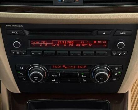 Білий БМВ 3 Серія, об'ємом двигуна 3 л та пробігом 221 тис. км за 9000 $, фото 10 на Automoto.ua
