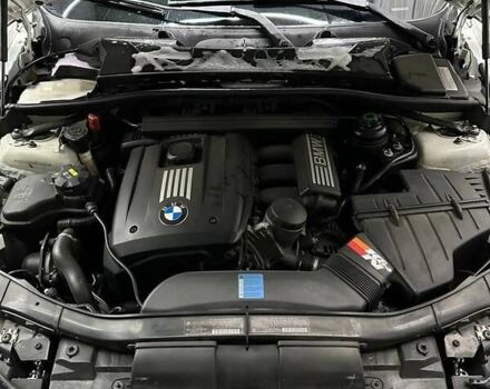 Білий БМВ 3 Серія, об'ємом двигуна 3 л та пробігом 221 тис. км за 9000 $, фото 18 на Automoto.ua