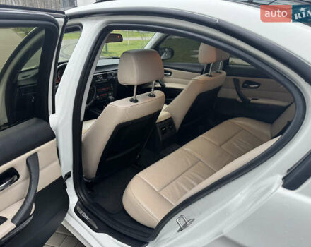 Белый БМВ 3 Серия, объемом двигателя 3 л и пробегом 276 тыс. км за 9450 $, фото 8 на Automoto.ua