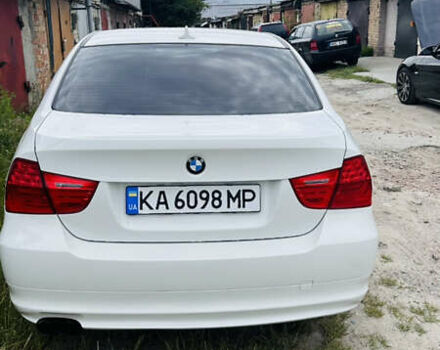 Белый БМВ 3 Серия, объемом двигателя 3 л и пробегом 235 тыс. км за 10800 $, фото 2 на Automoto.ua