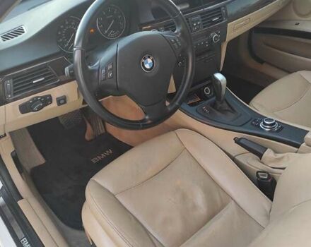 Белый БМВ 3 Серия, объемом двигателя 3 л и пробегом 180 тыс. км за 10200 $, фото 4 на Automoto.ua