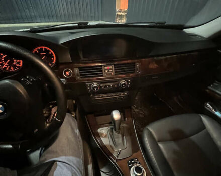 Белый БМВ 3 Серия, объемом двигателя 2.99 л и пробегом 311 тыс. км за 15000 $, фото 7 на Automoto.ua