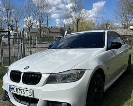 Белый БМВ 3 Серия, объемом двигателя 3 л и пробегом 215 тыс. км за 9500 $, фото 4 на Automoto.ua