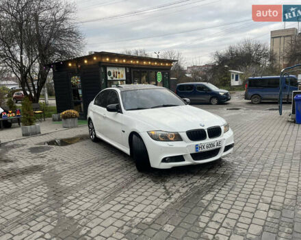 Білий БМВ 3 Серія, об'ємом двигуна 2 л та пробігом 229 тис. км за 11800 $, фото 1 на Automoto.ua