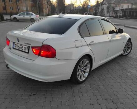 Белый БМВ 3 Серия, объемом двигателя 3 л и пробегом 180 тыс. км за 10200 $, фото 3 на Automoto.ua