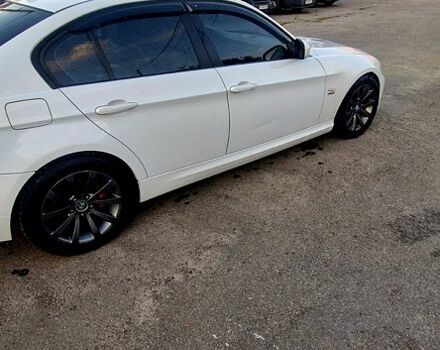 Белый БМВ 3 Серия, объемом двигателя 3 л и пробегом 226 тыс. км за 8500 $, фото 6 на Automoto.ua