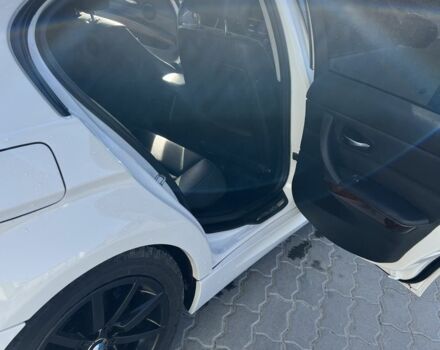 Белый БМВ 3 Серия, объемом двигателя 3 л и пробегом 215 тыс. км за 9500 $, фото 16 на Automoto.ua