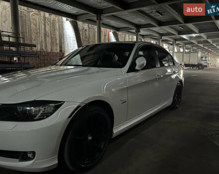 Белый БМВ 3 Серия, объемом двигателя 3 л и пробегом 237 тыс. км за 9999 $, фото 38 на Automoto.ua