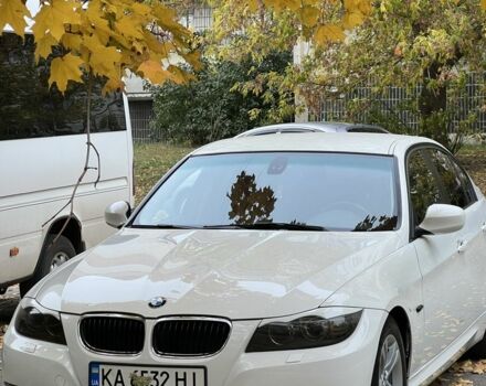 Белый БМВ 3 Серия, объемом двигателя 2 л и пробегом 2 тыс. км за 8781 $, фото 1 на Automoto.ua
