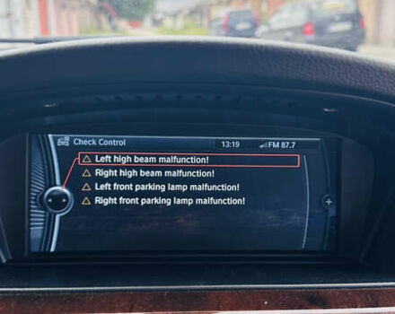 Белый БМВ 3 Серия, объемом двигателя 3 л и пробегом 235 тыс. км за 10800 $, фото 28 на Automoto.ua