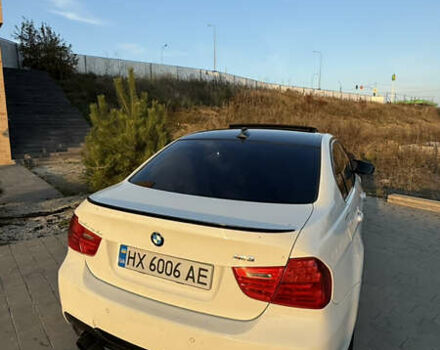 Белый БМВ 3 Серия, объемом двигателя 2 л и пробегом 225 тыс. км за 12000 $, фото 4 на Automoto.ua