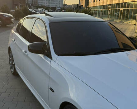 Белый БМВ 3 Серия, объемом двигателя 2 л и пробегом 225 тыс. км за 12000 $, фото 2 на Automoto.ua