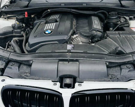 Белый БМВ 3 Серия, объемом двигателя 3 л и пробегом 235 тыс. км за 10800 $, фото 22 на Automoto.ua