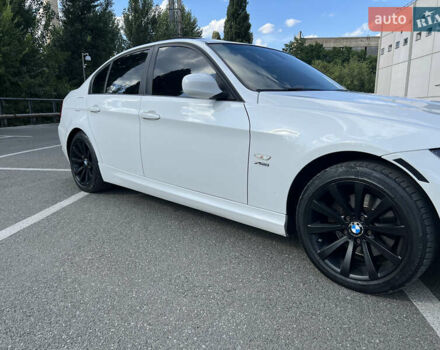 Белый БМВ 3 Серия, объемом двигателя 3 л и пробегом 237 тыс. км за 9999 $, фото 44 на Automoto.ua