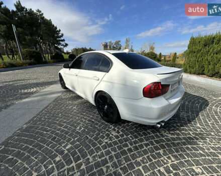 БМВ 3 Серия 2011 в Днепре (Днепропетровске) на Automoto.ua Белый БМВ 3 Серия, объемом двигателя 3 л и пробегом 238 тыс. км за 8000 $, фото 5 на Automoto.ua
