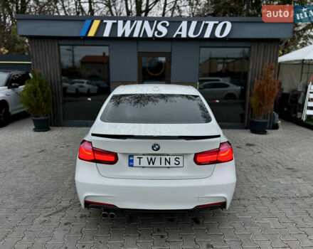 Белый БМВ 3 Серия, объемом двигателя 2 л и пробегом 191 тыс. км за 13900 $, фото 20 на Automoto.ua