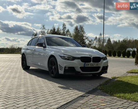 Белый БМВ 3 Серия, объемом двигателя 2 л и пробегом 155 тыс. км за 12700 $, фото 10 на Automoto.ua