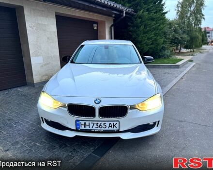 Белый БМВ 3 Серия, объемом двигателя 2 л и пробегом 240 тыс. км за 11900 $, фото 1 на Automoto.ua