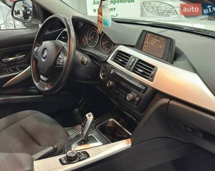 БМВ 3 Серия 2012 в Каменское - Днепродзержинск на Automoto.ua Белый БМВ 3 Серия, объемом двигателя 2 л и пробегом 164 тыс. км за 11499 $, фото 18 на Automoto.ua