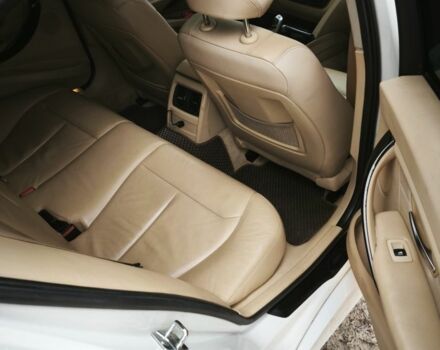 Белый БМВ 3 Серия, объемом двигателя 2 л и пробегом 222 тыс. км за 10700 $, фото 15 на Automoto.ua