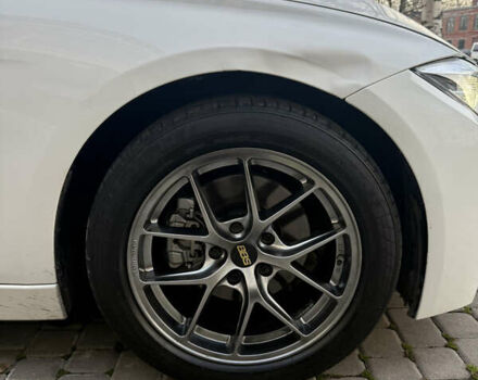 Білий БМВ 3 Серія, об'ємом двигуна 2 л та пробігом 211 тис. км за 12800 $, фото 1 на Automoto.ua