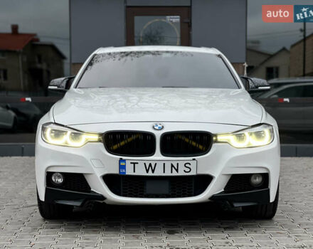 Белый БМВ 3 Серия, объемом двигателя 2 л и пробегом 191 тыс. км за 13900 $, фото 1 на Automoto.ua