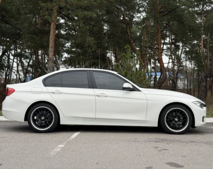 Білий БМВ 3 Серія, об'ємом двигуна 2 л та пробігом 106 тис. км за 13350 $, фото 5 на Automoto.ua